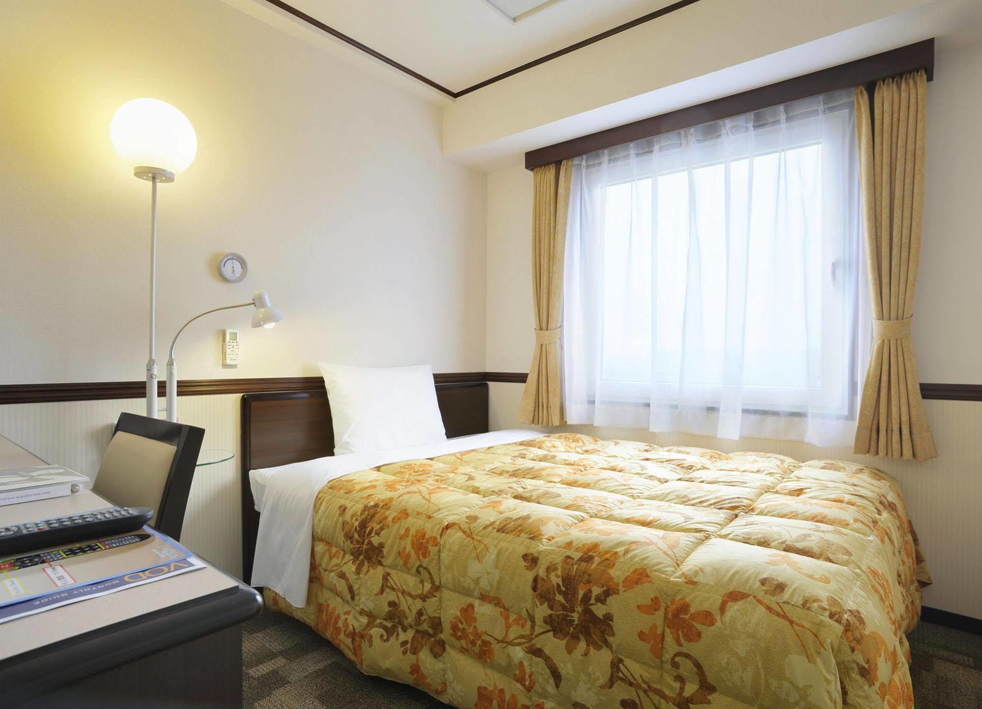 Toyoko Inn Aioi Eki Shinkansen Guchi מראה חיצוני תמונה